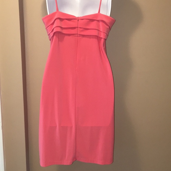 Essentials✨ Coral Midi Dress✨ - Picture 3 of 3